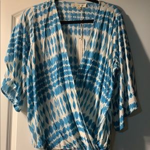 Lovestitch open sleeve top